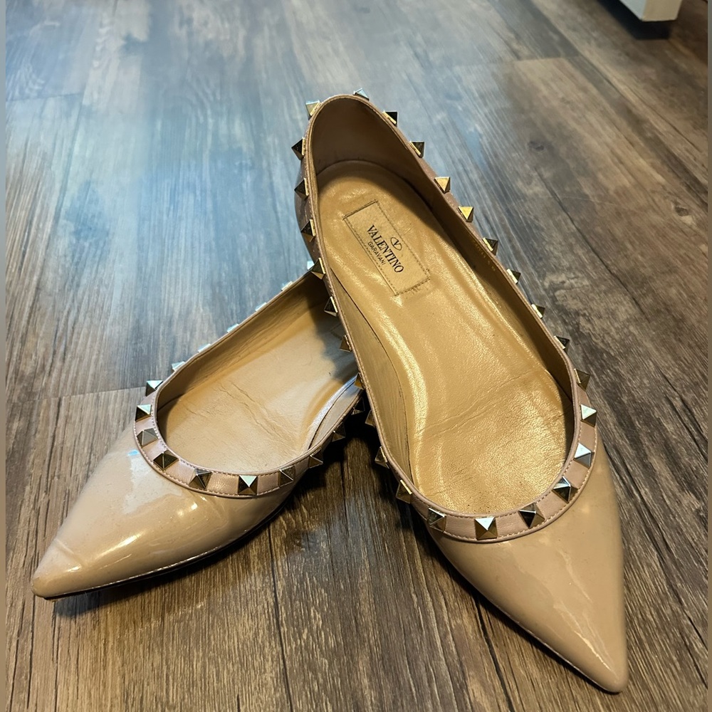 Valentino Flats